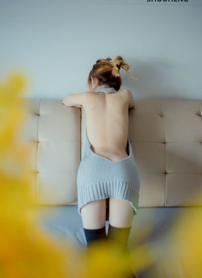 三女拜寿短剧视频免费观看_英文版字幕