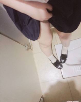 《下女》韩国无删减_BD在线观看电视